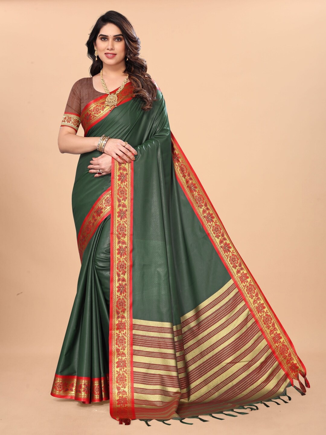 

Paramparik Textile Zari Pure Silk Bomkai Silk Saree, Green