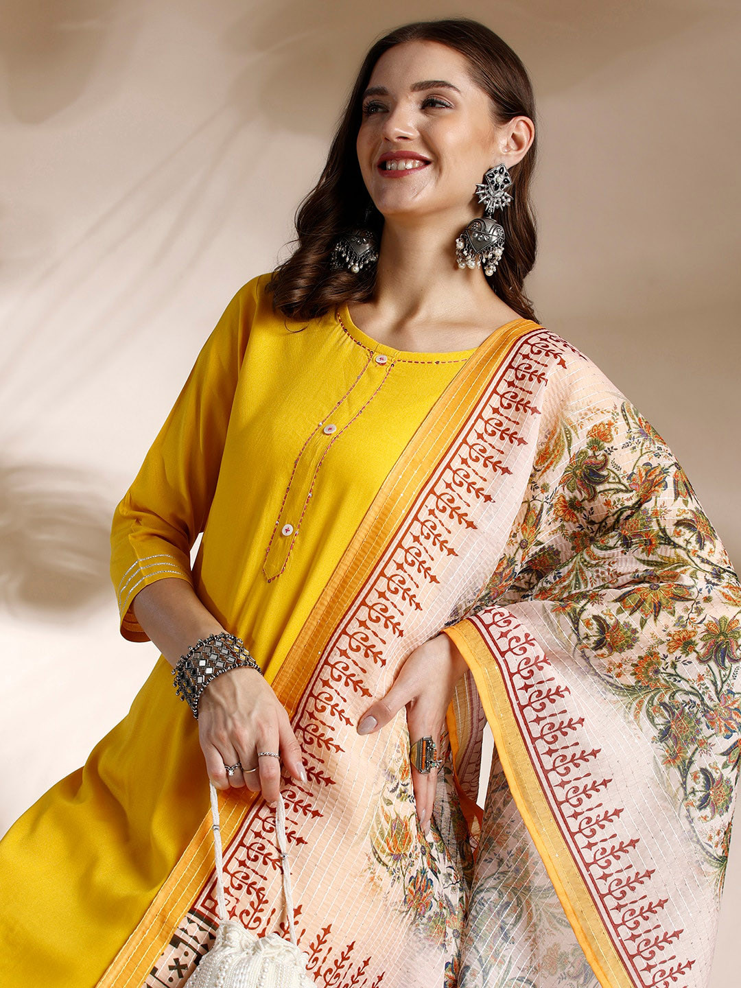 

Anouk Round Neck Straight Kurta With Trousers & Dupatta, Mustard