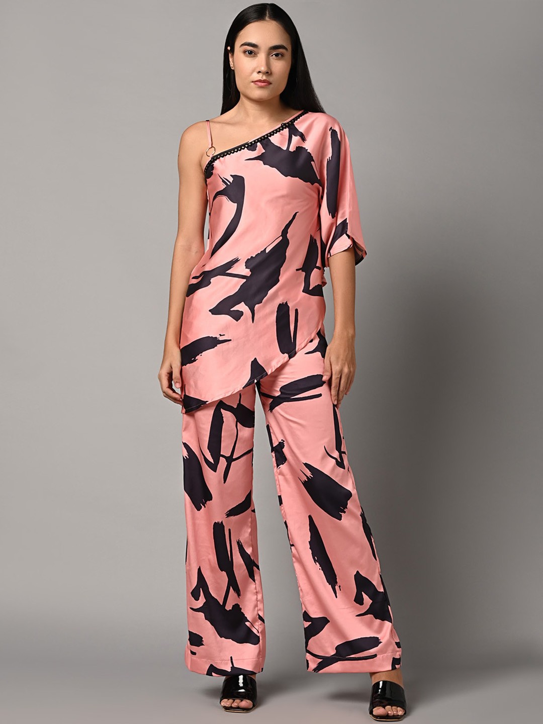 

Justin Whyte Abstract Printed Asymmetric Top With Trouser, Pink