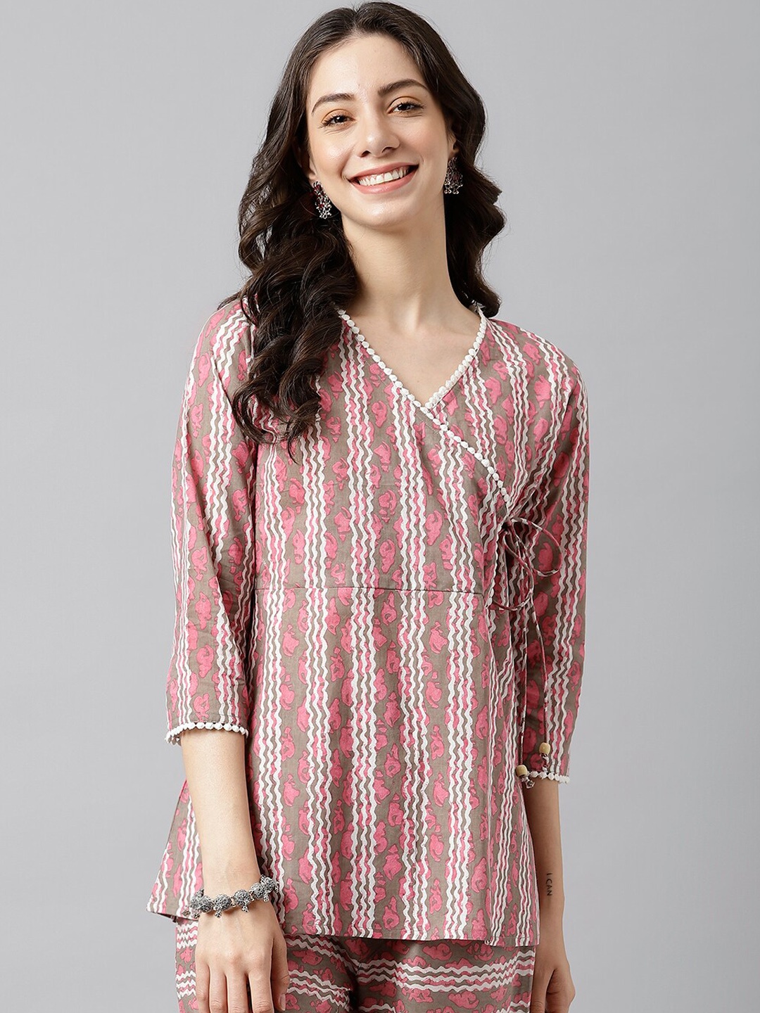 

DECKEDUP Striped Top With Palazzos, Pink