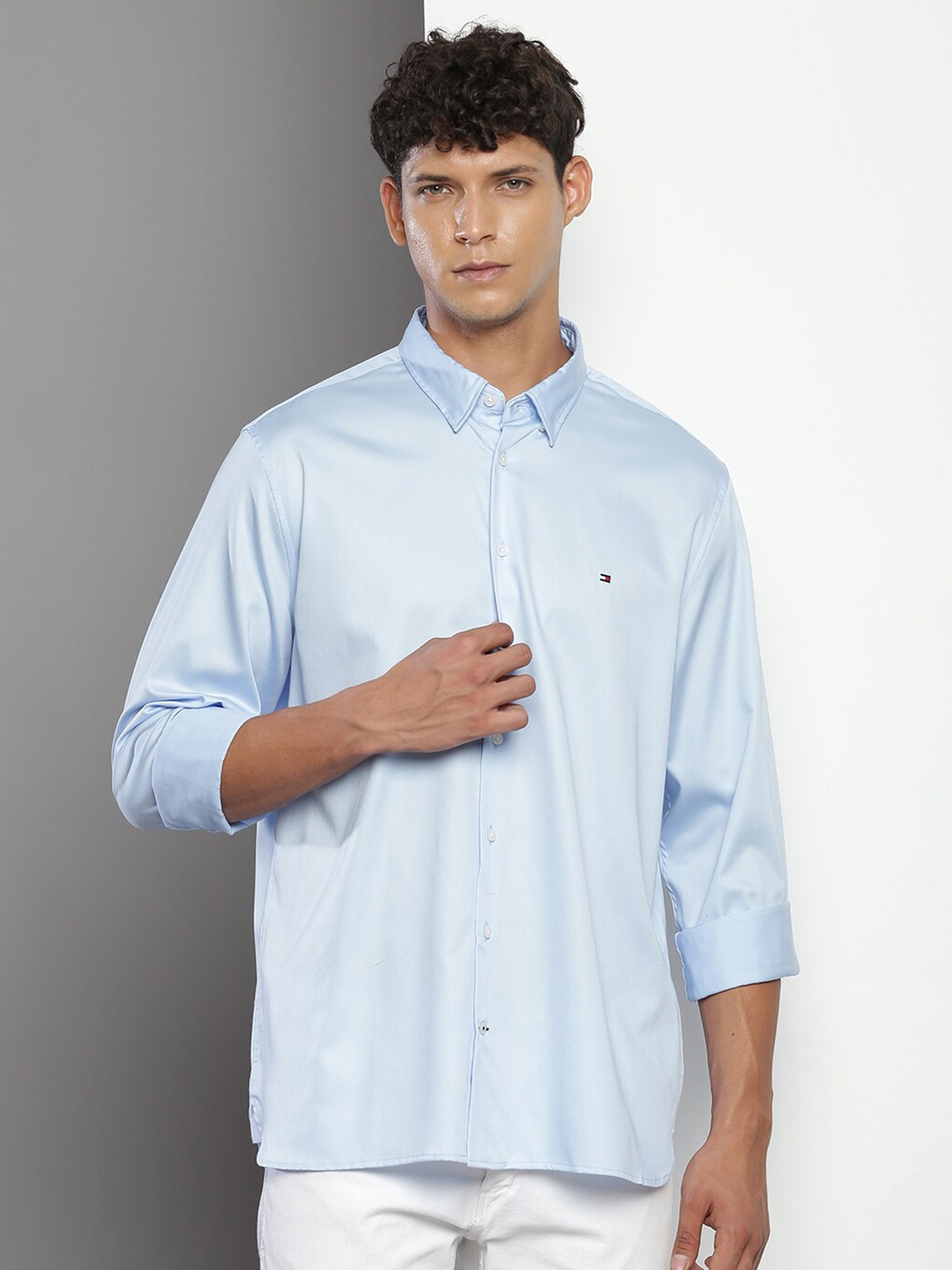 

Tommy Hilfiger Slim Fit Opaque Cotton Casual Shirt, Blue