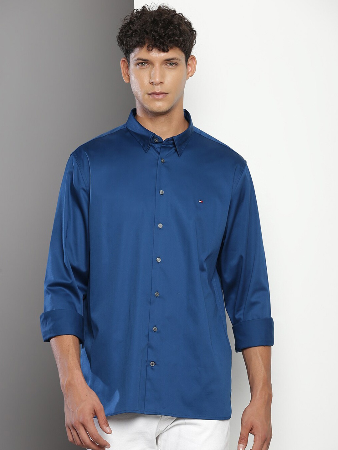 

Tommy Hilfiger Button-Down Collar Long Sleeves Cotton Casual Shirt, Blue