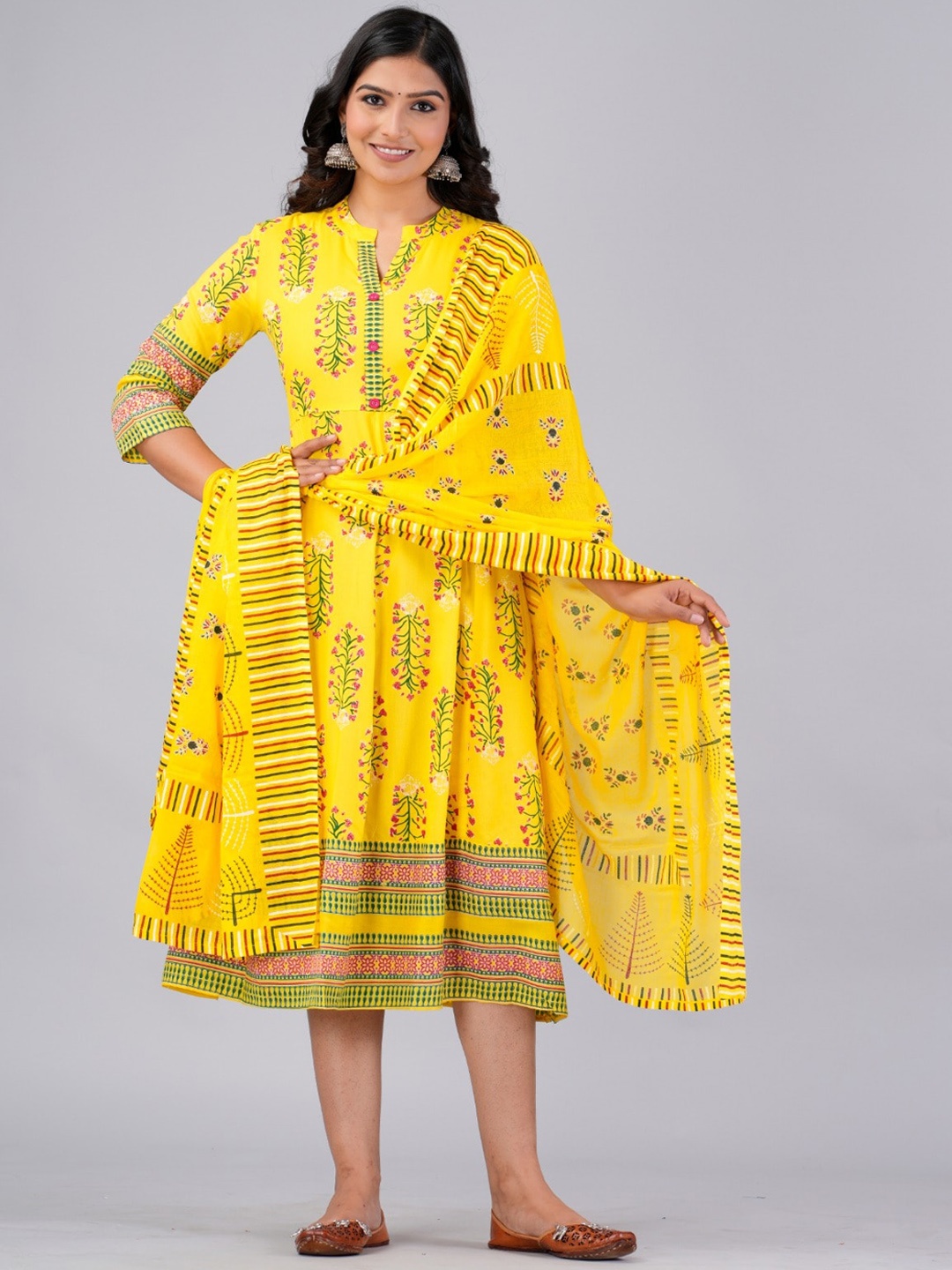 

MAUKA Ethnic Motifs Printed Gown Midi Dress With Dupatta, Yellow