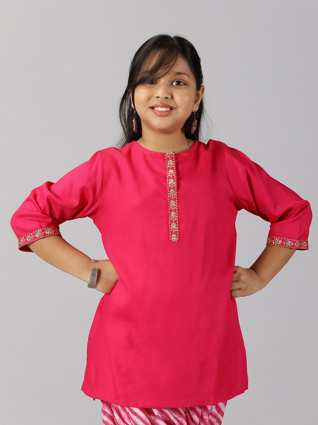 

KiddoPanti Girls Round Neck A Line Kurta, Pink