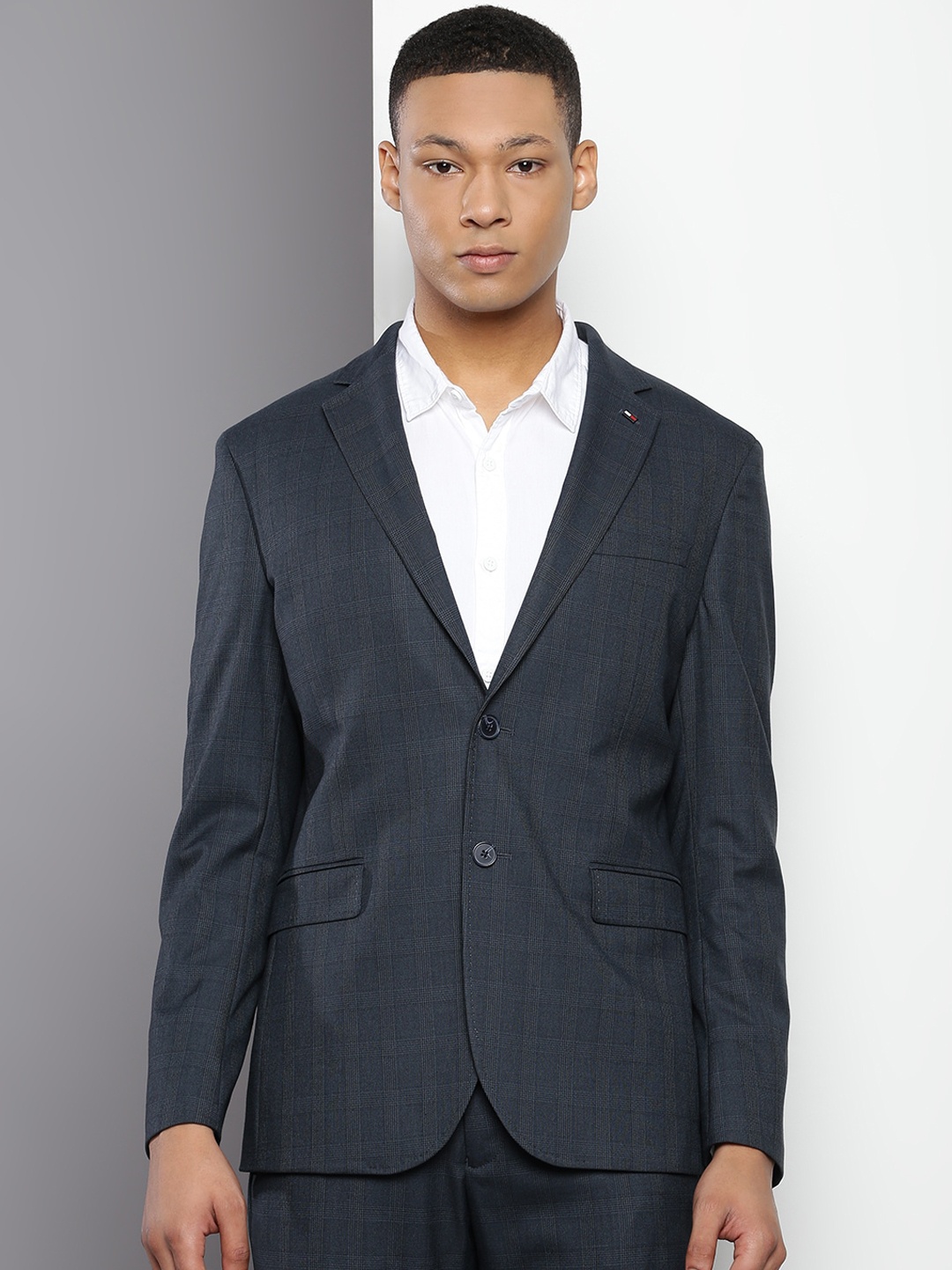

Tommy Hilfiger Checked Notched Lapel Collar Single Breasted Formal Blazer, Blue