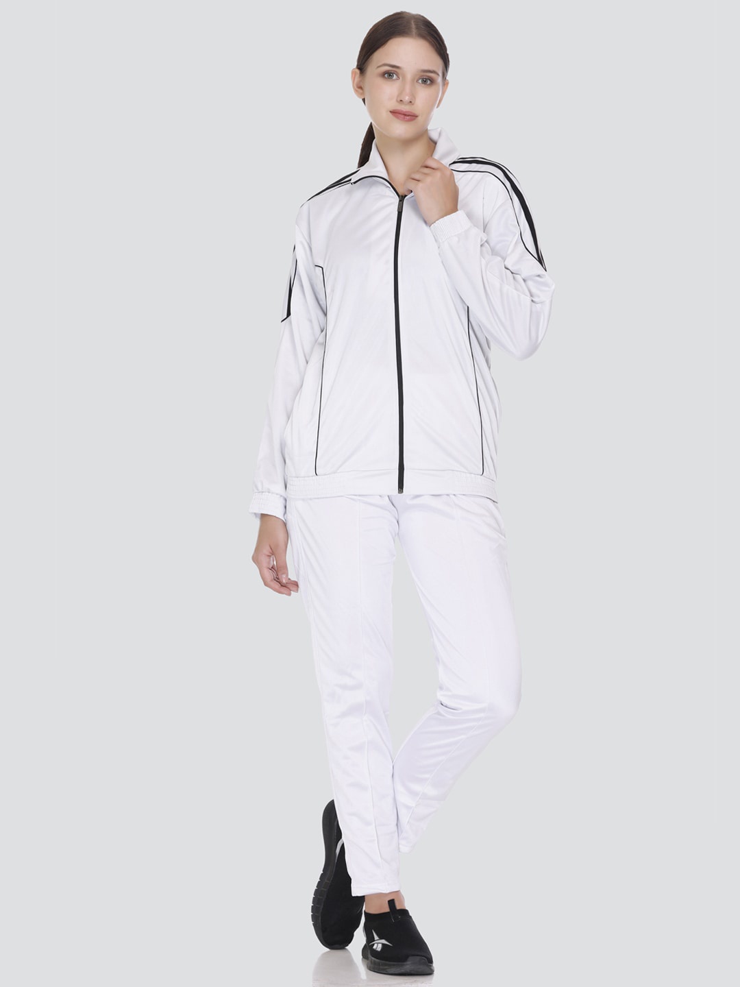 

ELPIDA Mock Collar Long Sleeve Tracksuits, White