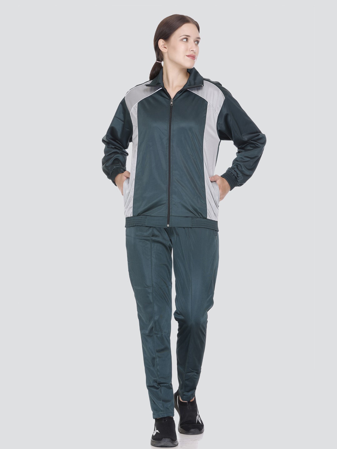 

ELPIDA Mock Collar Long Sleeves Cotton Tracksuit, Green