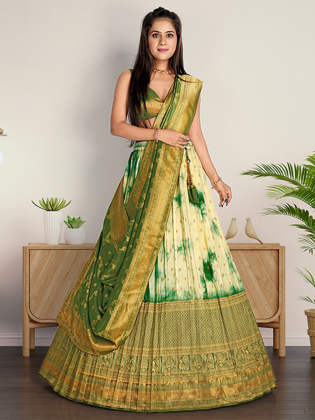 

HALFSAREE STUDIO Woven Design Semi Stitched Lehenga & Unstitched Blouse With Dupatta, Green