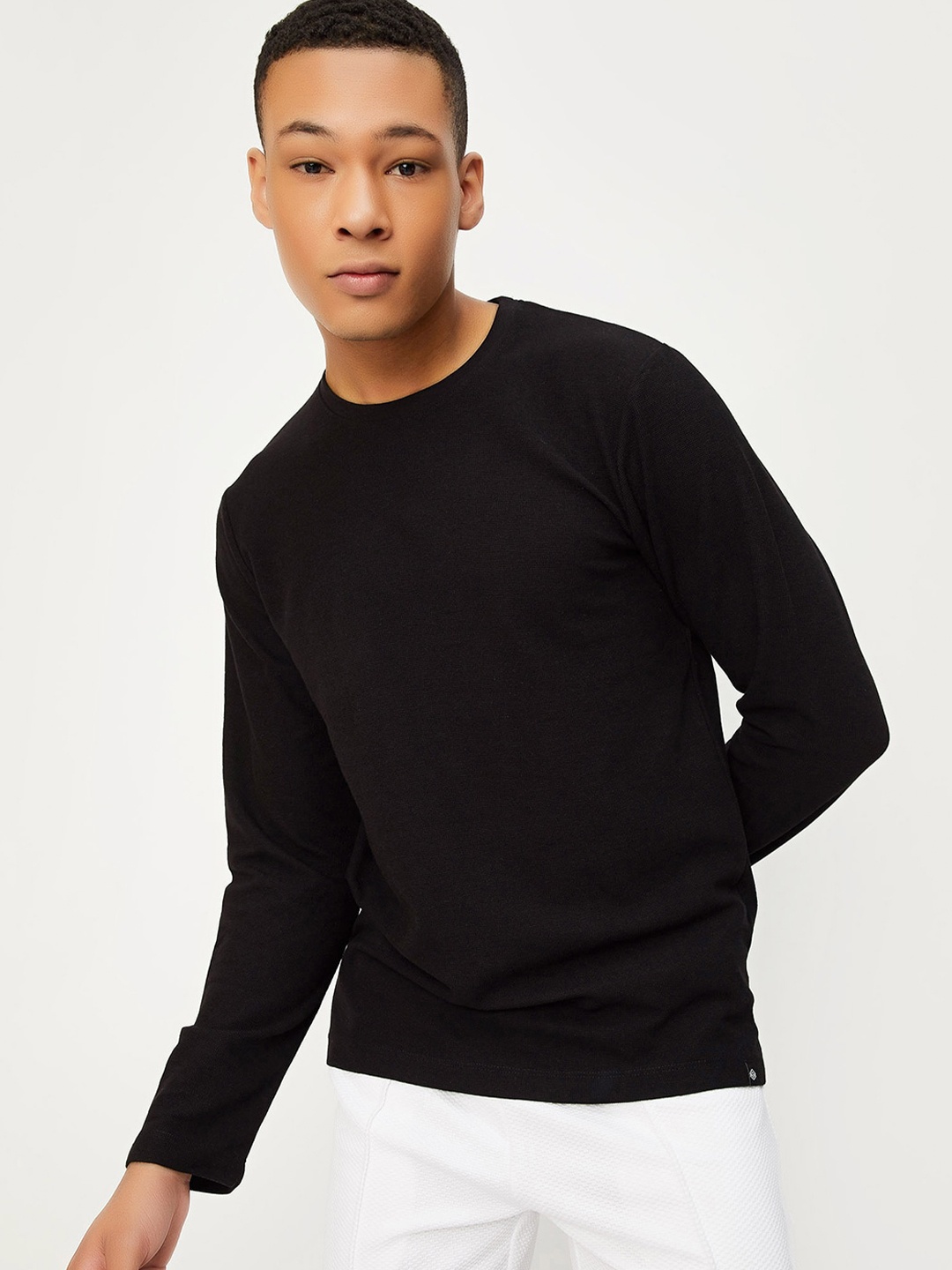 

max Round Neck Long Sleeves Casual T-Shirt, Black