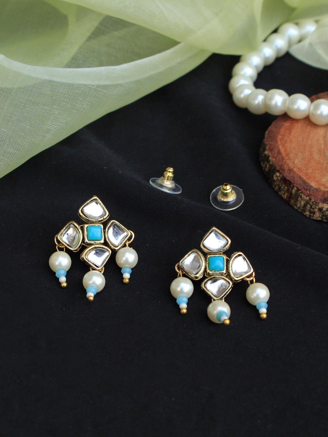 

BeAbhika Kundan-Studded Contemporary Drop Earrings, Gold