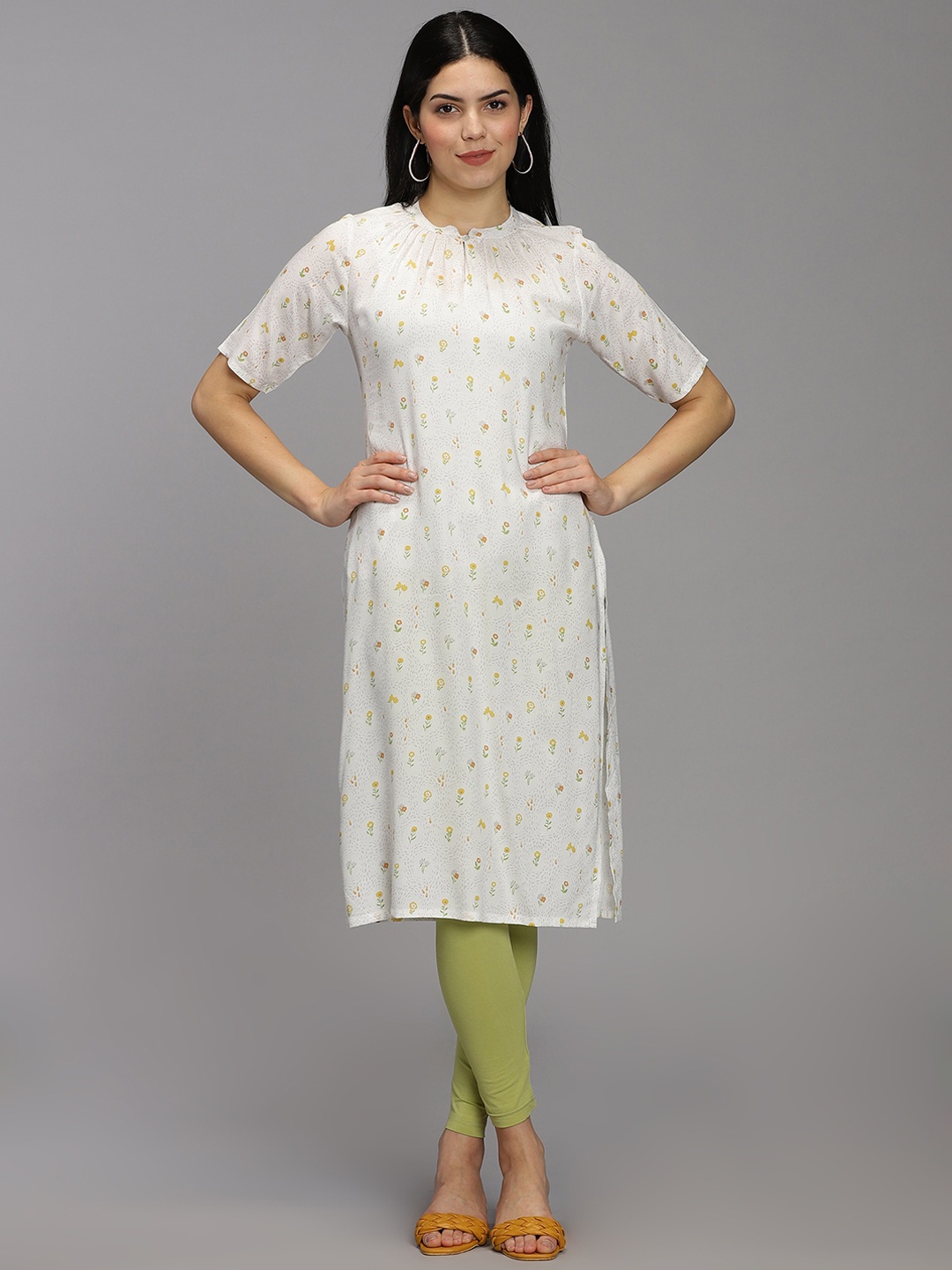 

HAY Ethnic Motifs Embroidered Short Sleeves Thread Work Liva Kurta, White