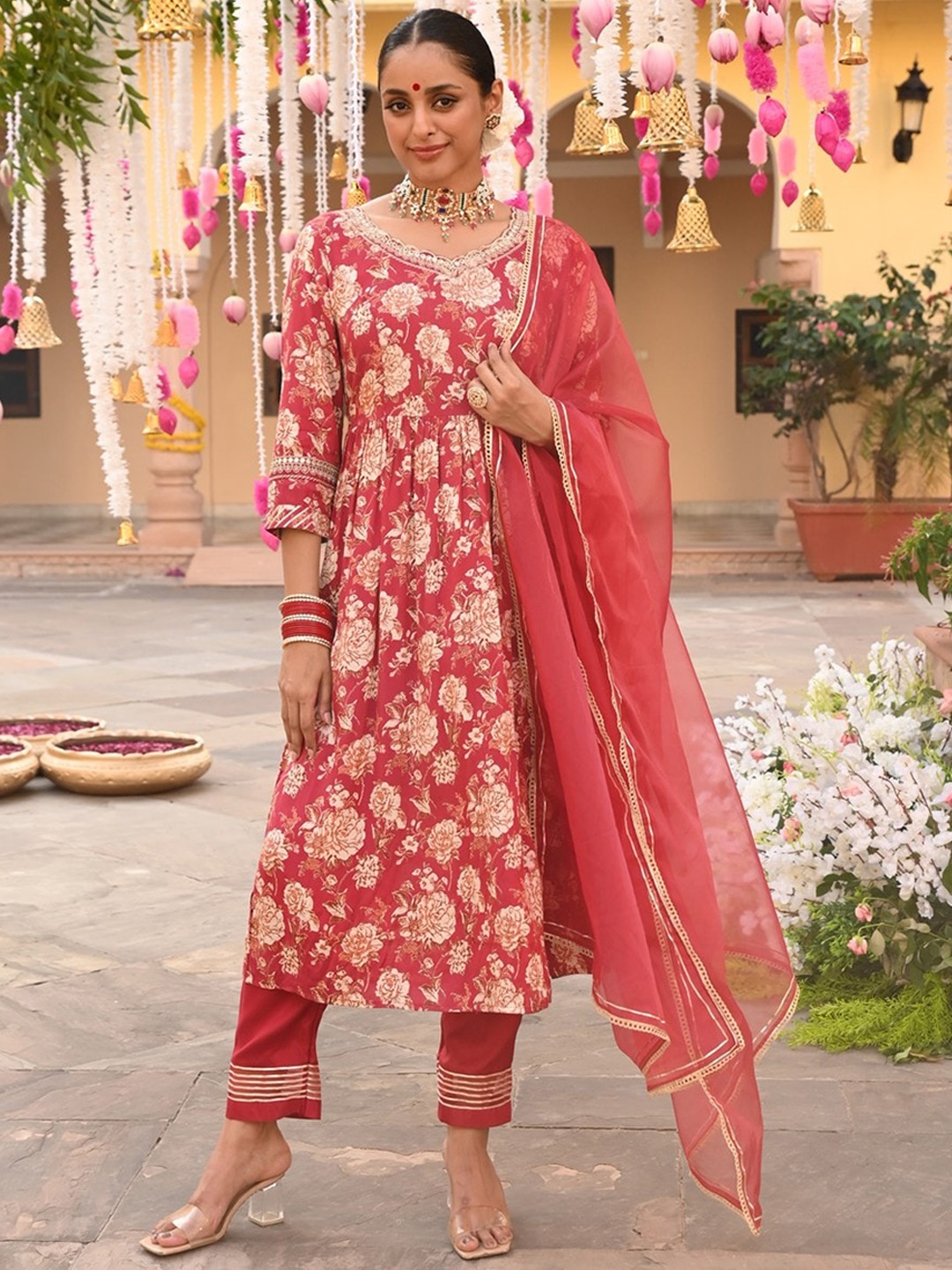 

SAVI Embroidered Gathered Kurta & Trousers Set With Dupatta, Maroon