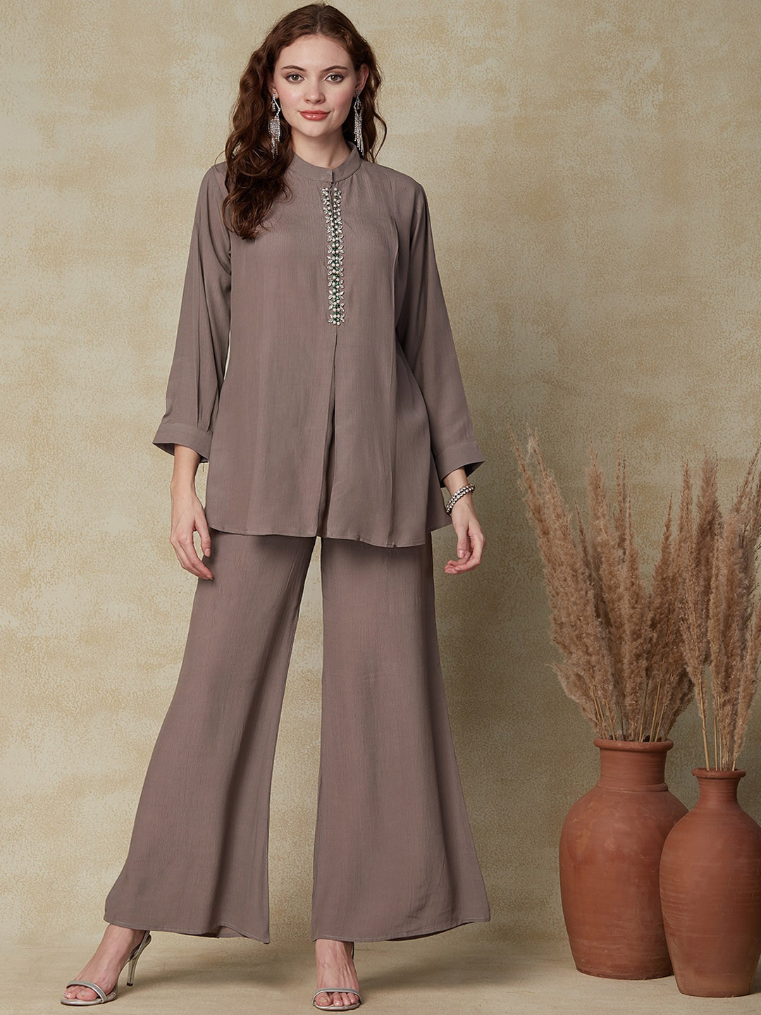 

FASHOR Embroidered Mandarin Collar Top With Trouser, Grey