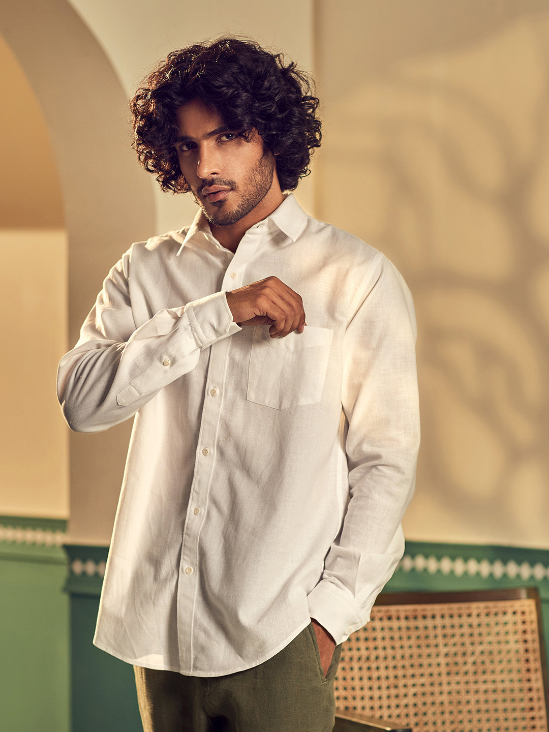 

Earthpiece Classic Spread Collar Pure Cotton Casual Shirt, Off white