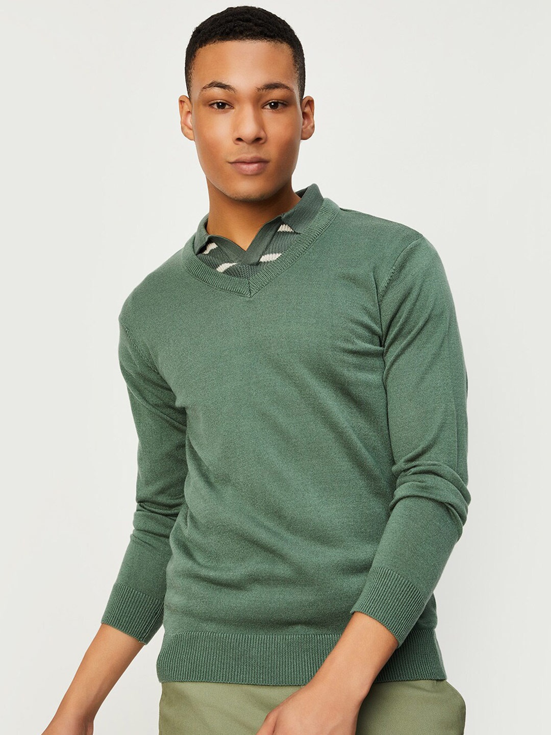 

max V-Neck Acrylic Pullover, Green