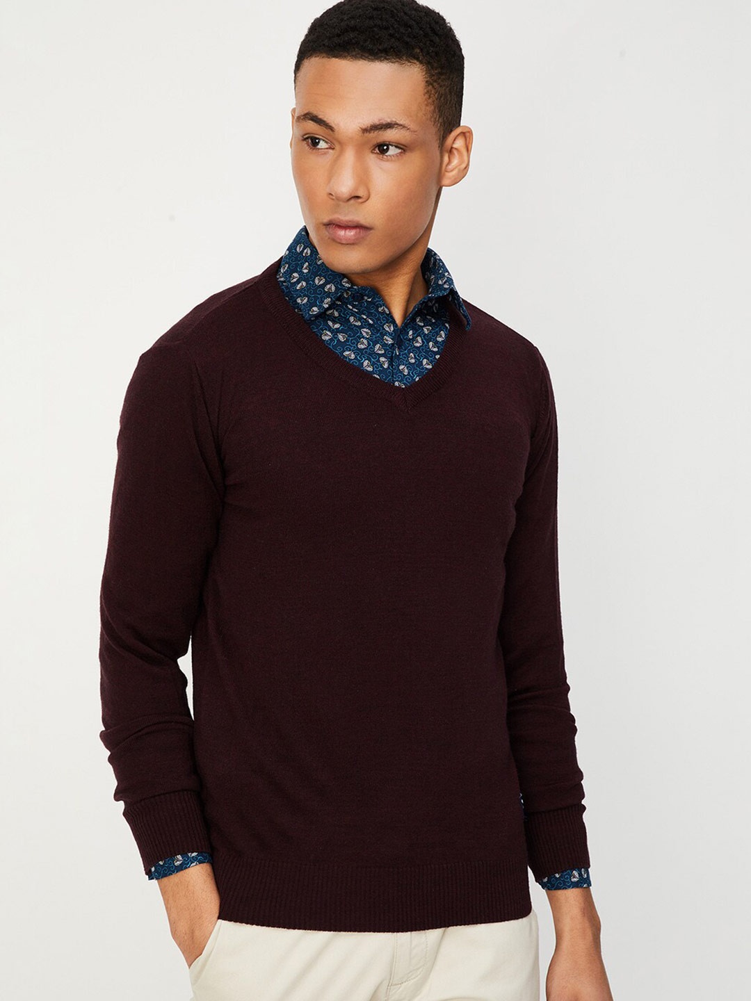 

max V-Nek Acrylic Pullover, Maroon
