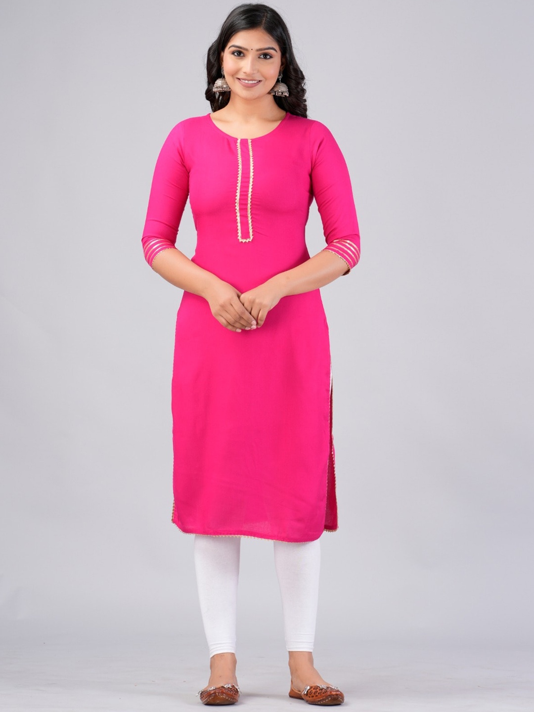 

MAUKA Round Neck Gotta Patti Kurta, Pink