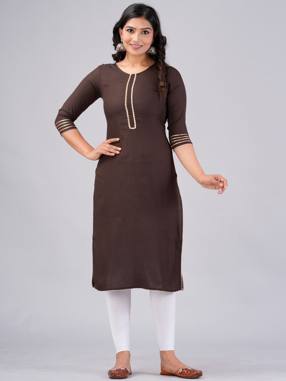 

MAUKA Round Neck Gotta Patti Straight Kurta, Brown