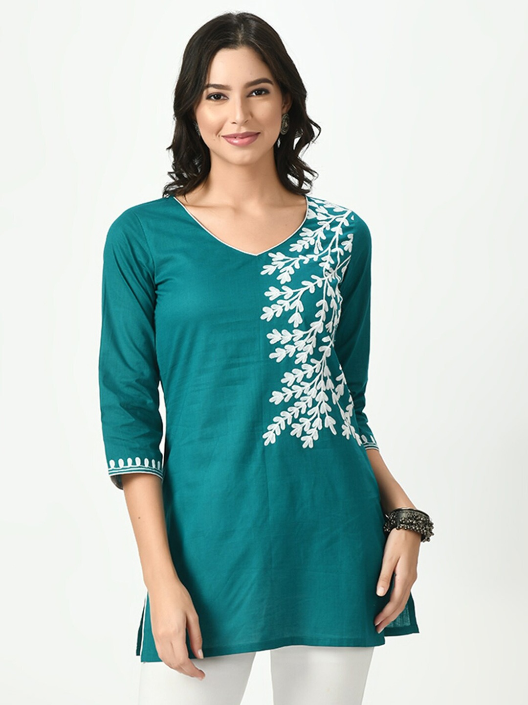 

KALINI Floral Embroidered Cotton Kurti, Blue