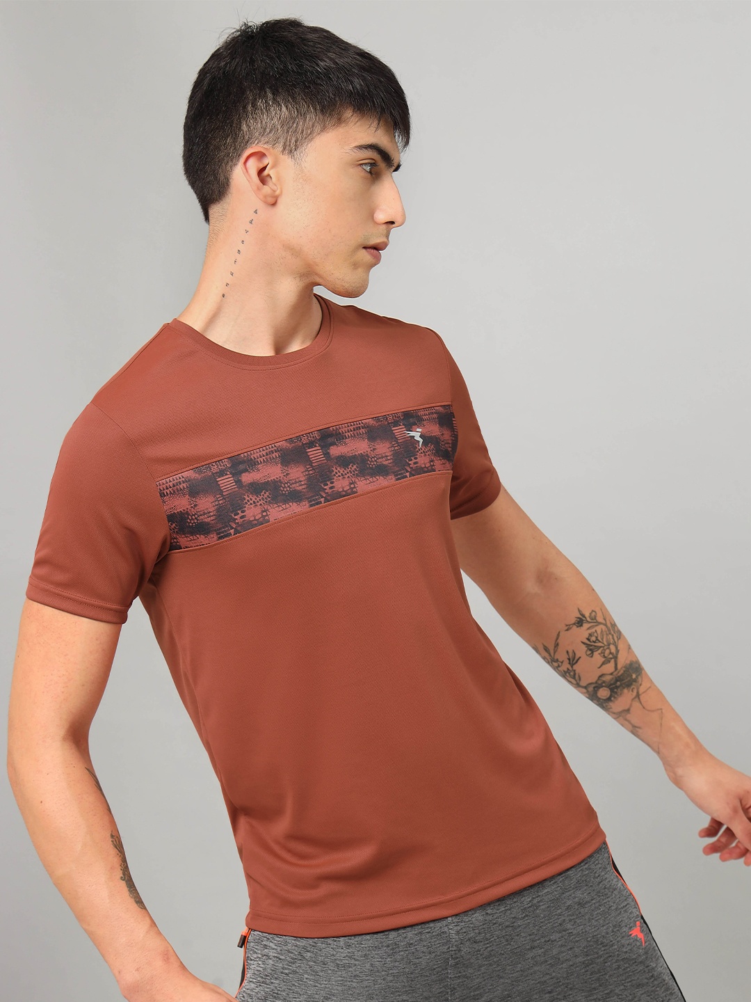 

Technosport Printed Antimicrobial Slim Fit Sports T-shirt, Rust