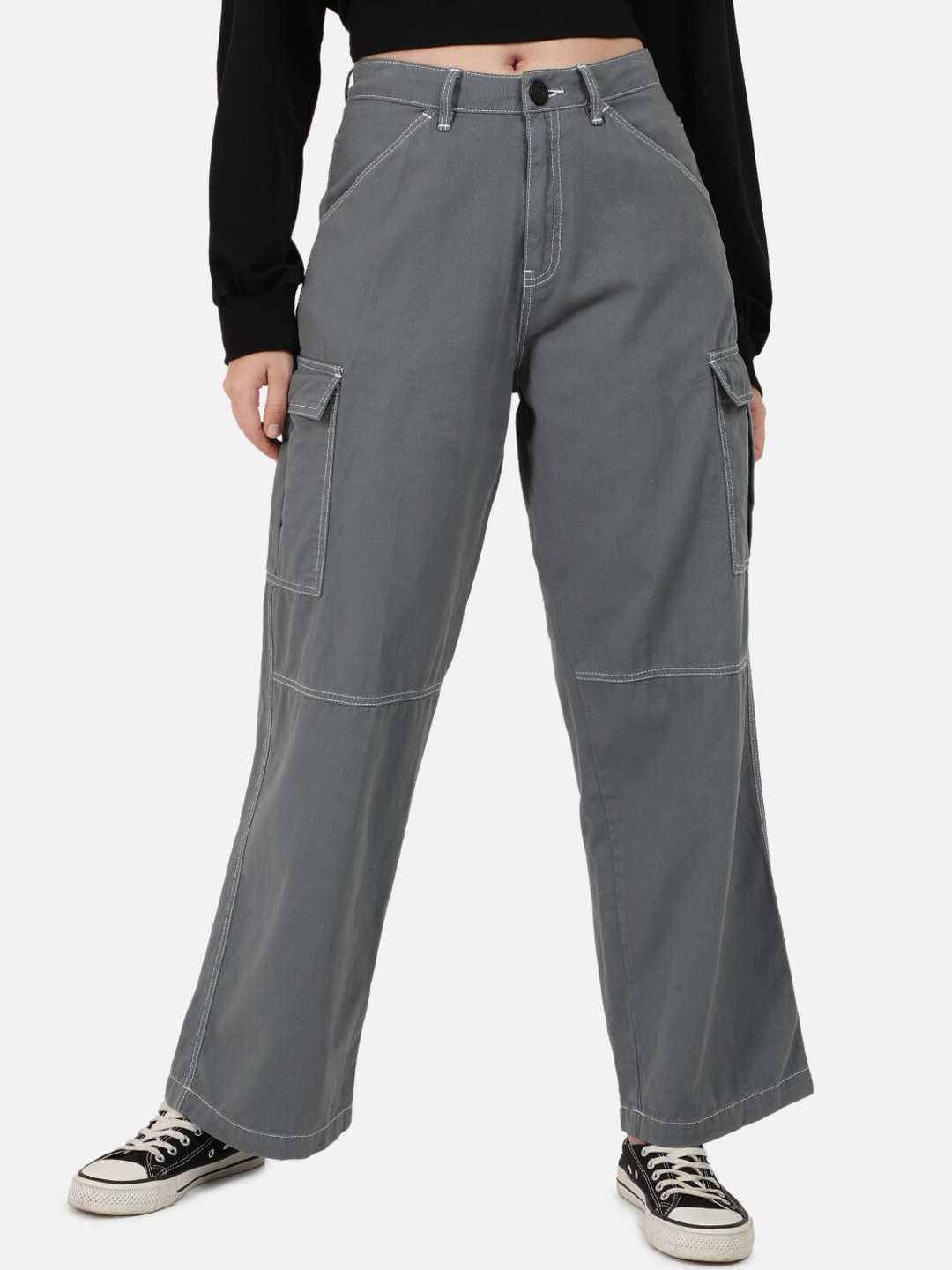 

Bene Kleed Women Relaxed High-Rise Cargos Trousers with Contrast stitch, Grey