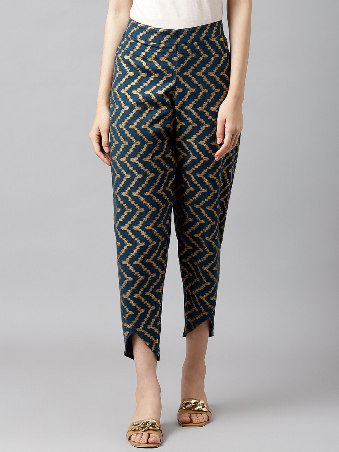 

DECKEDUP Women Geometric Printed Mid-Rise Cotton Trousers, Navy blue