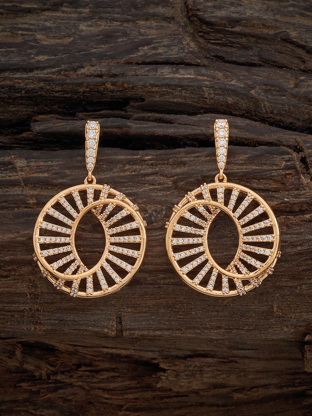 

Kushal's Fashion Jewellery Gold-Plated Contemporary Drop Earrings