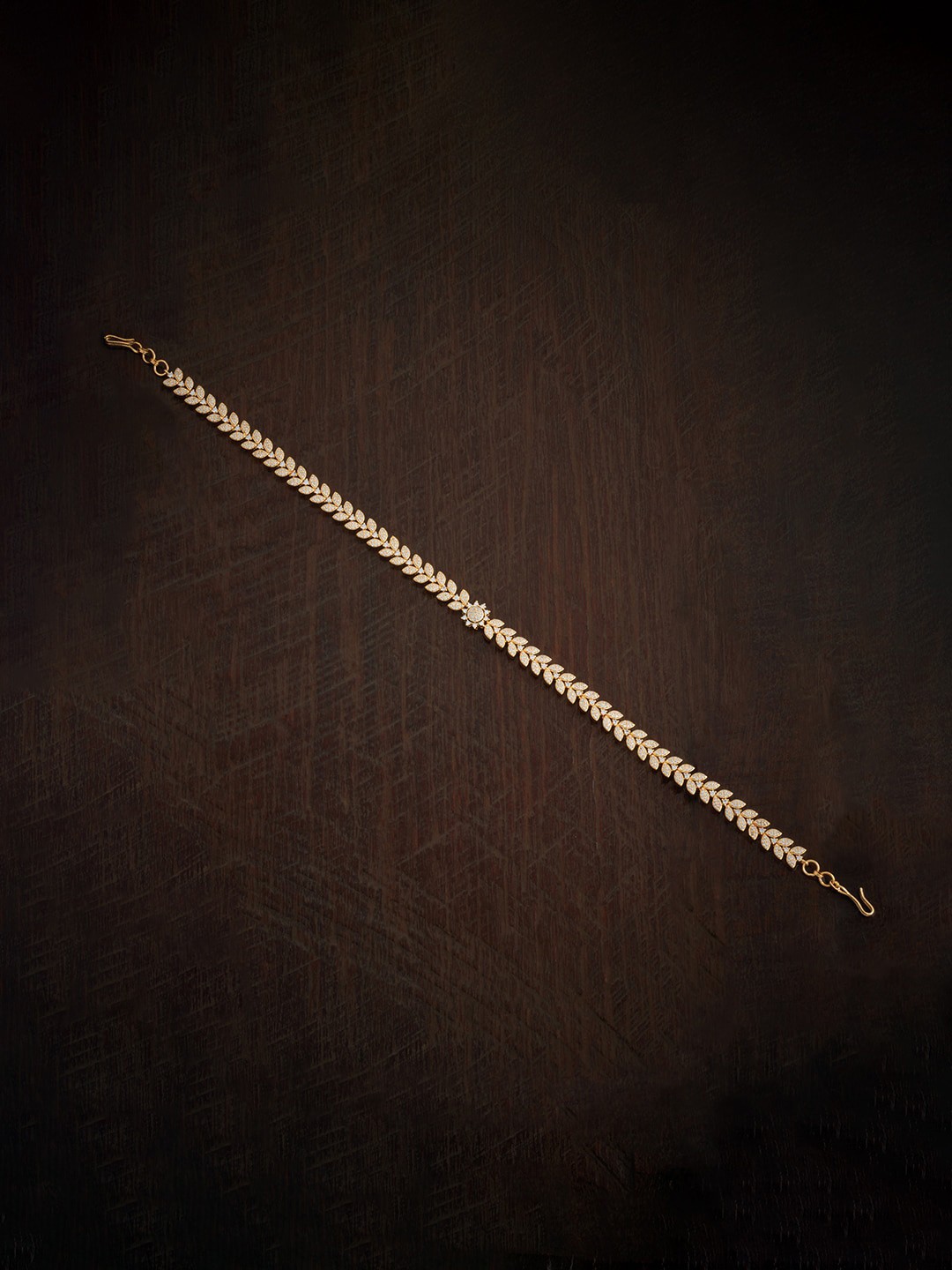 

Kushal's Fashion Jewellery Gold-Plated Cubic Zirconia Studded Ethnic Sheeshphool