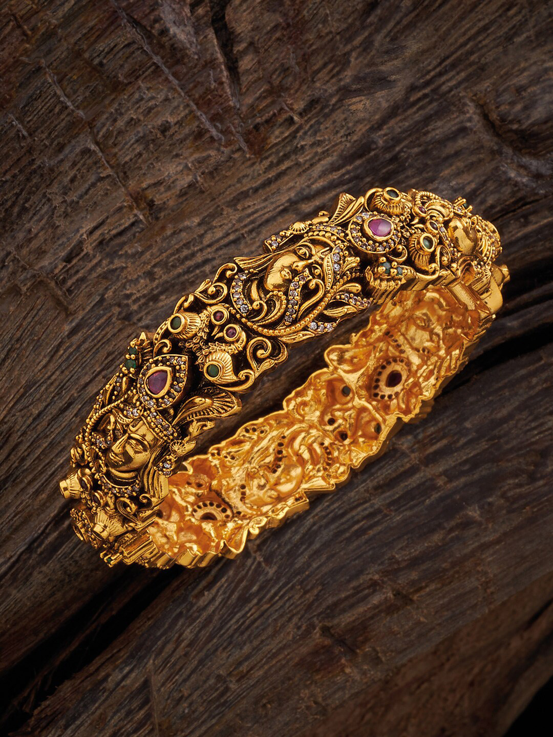 

Kushal's Fashion Jewellery Gold-Plated Artificial Stone-Studded Bangle