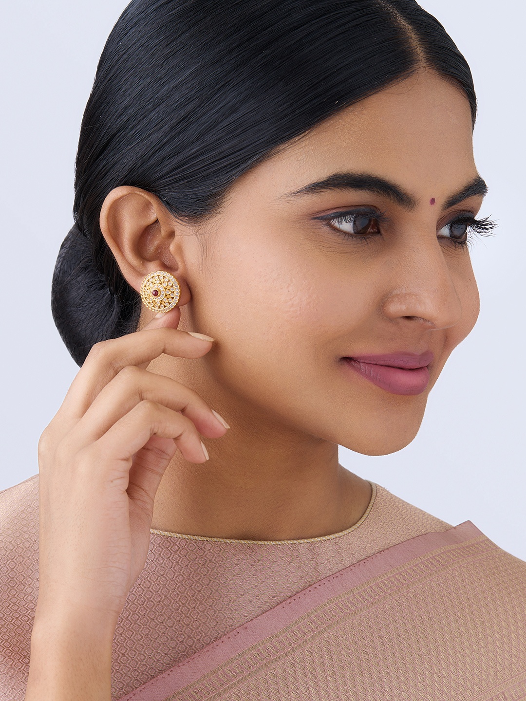 

Kushal's Fashion Jewellery 92.5 Pure Silver Gold-Plated Contemporary Studs Earrings