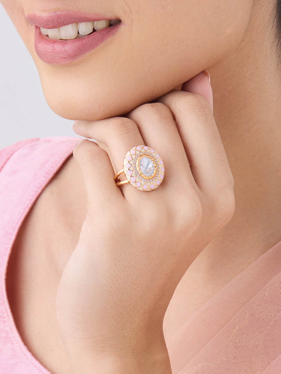 

Kushal's Fashion Jewellery Kundan-Studded Finger Ring, Gold