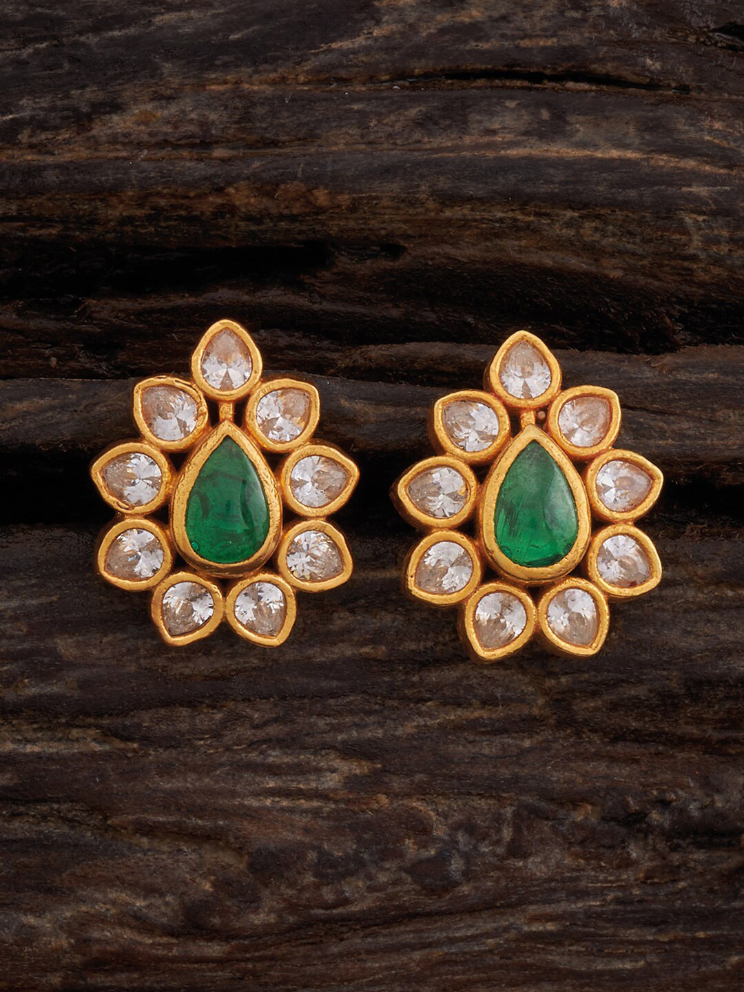 

Kushal's Fashion Jewellery Gold Plated Studs Earrings