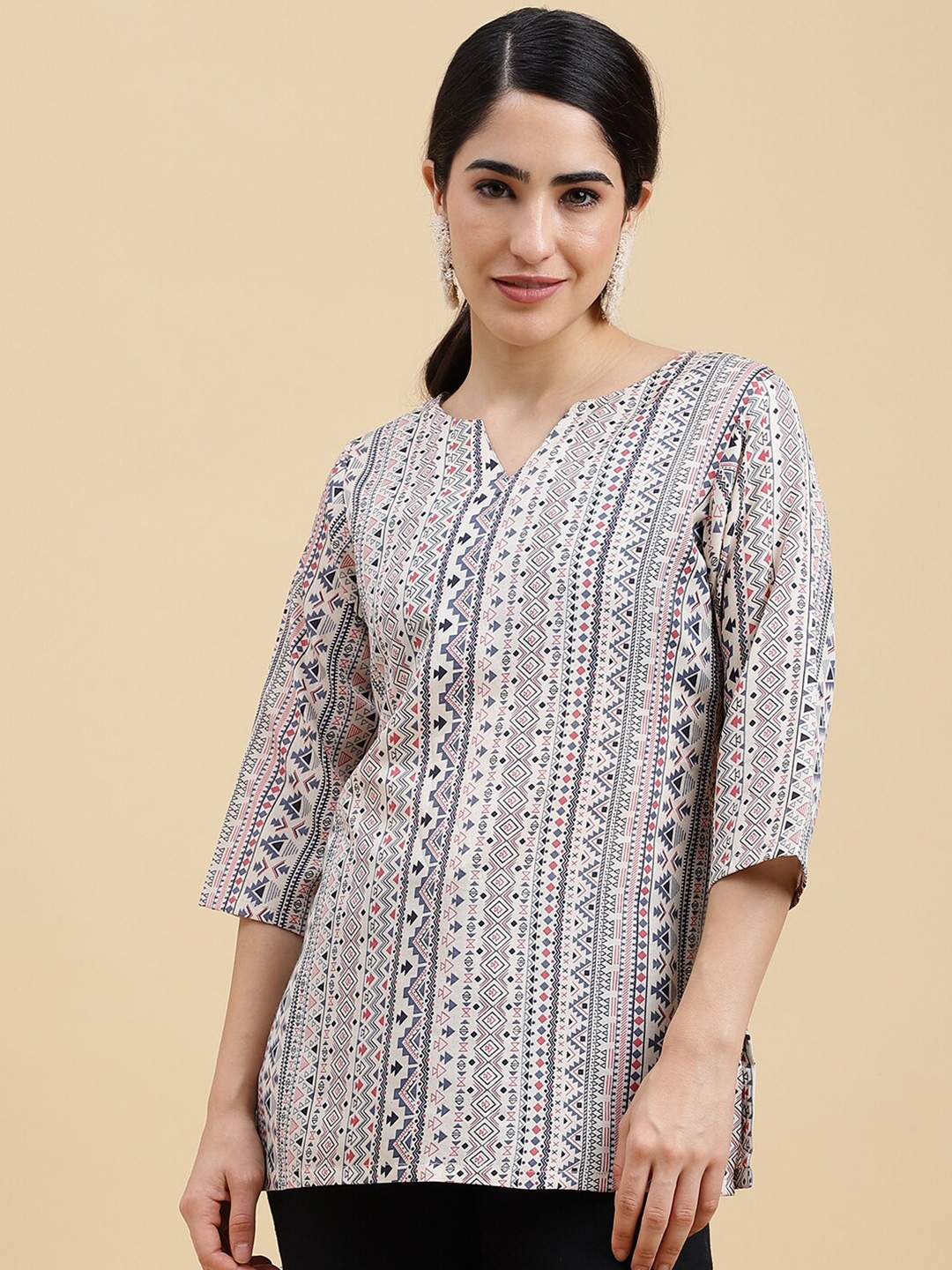 

J Turritopsis Geometric Printed Straight Kurti, Grey