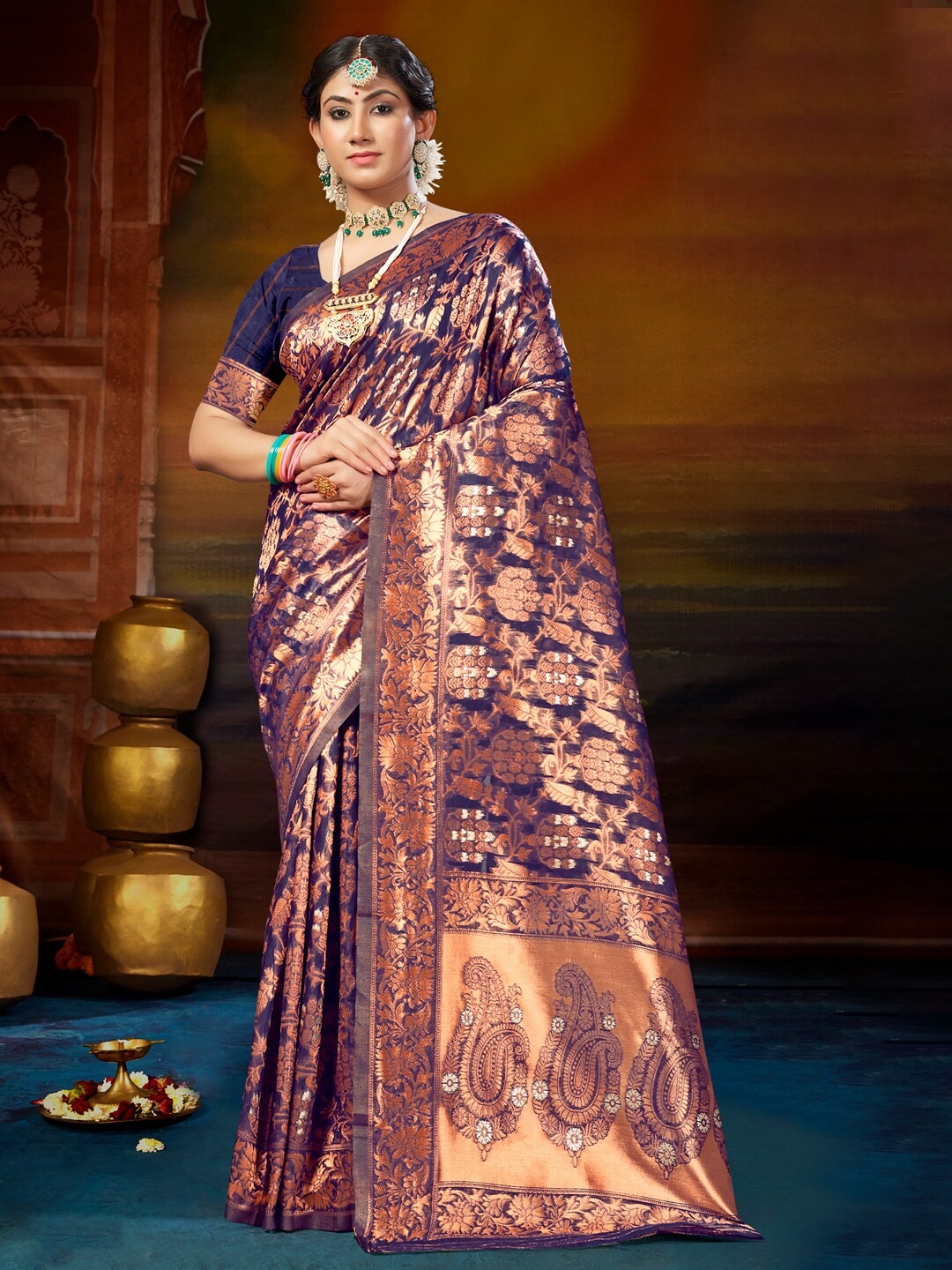 

Mitera Purple & Gold-Toned Ethnic Motifs Woven Design Zari Saree