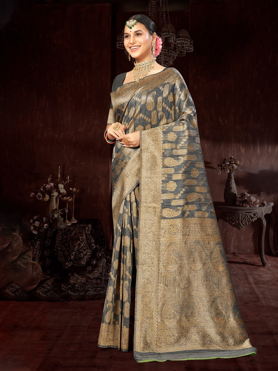 

Mitera Paisley Woven Design Zari Saree, Grey