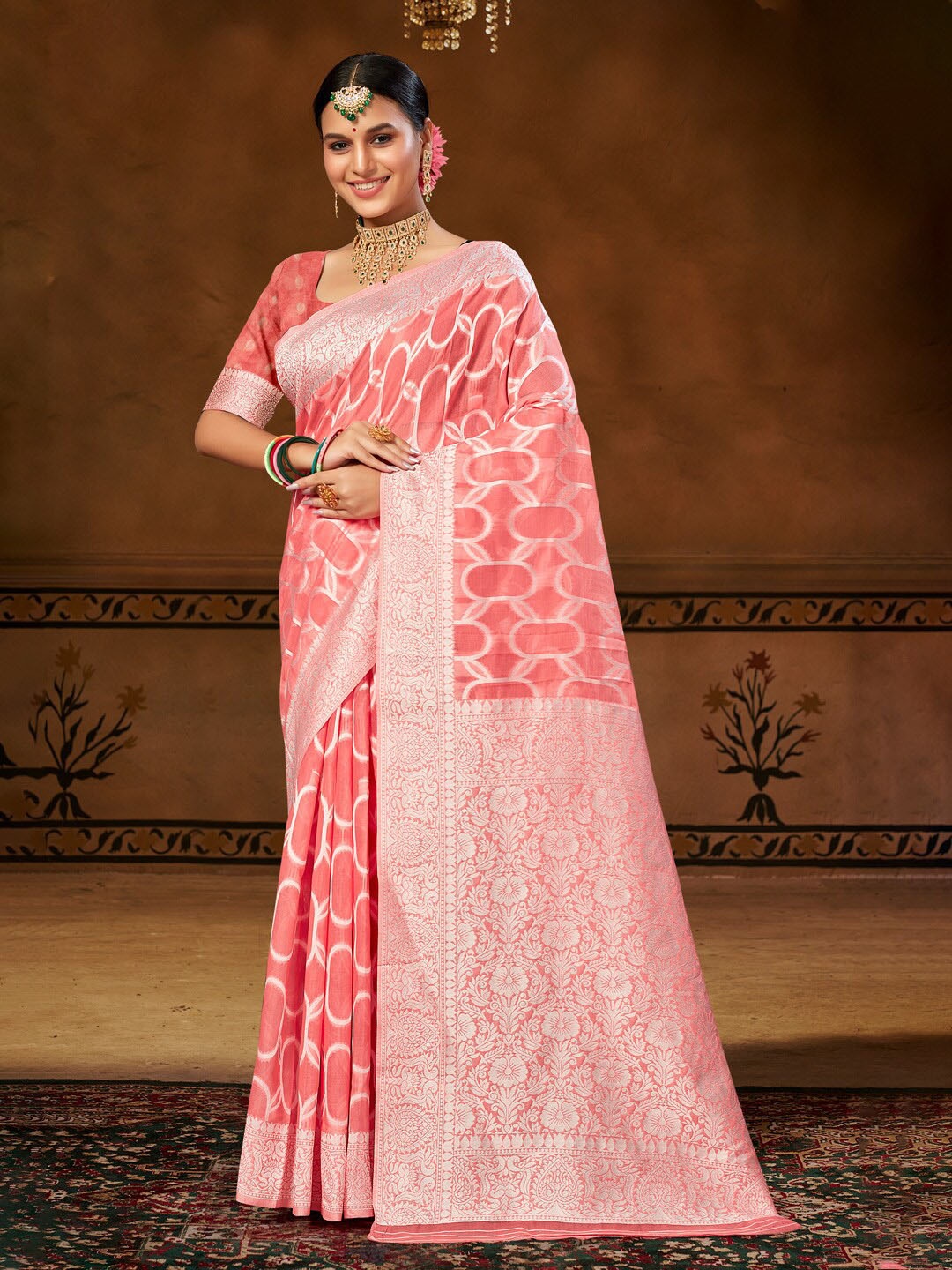 

Mitera Peach Coloured Geometric Woven Design Zari Saree