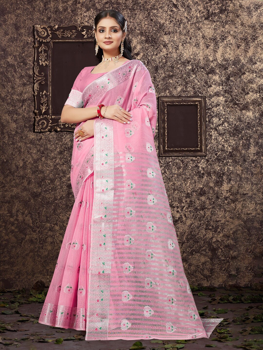 

Mitera Ethnic Motifs Woven Design Zari Saree, Pink