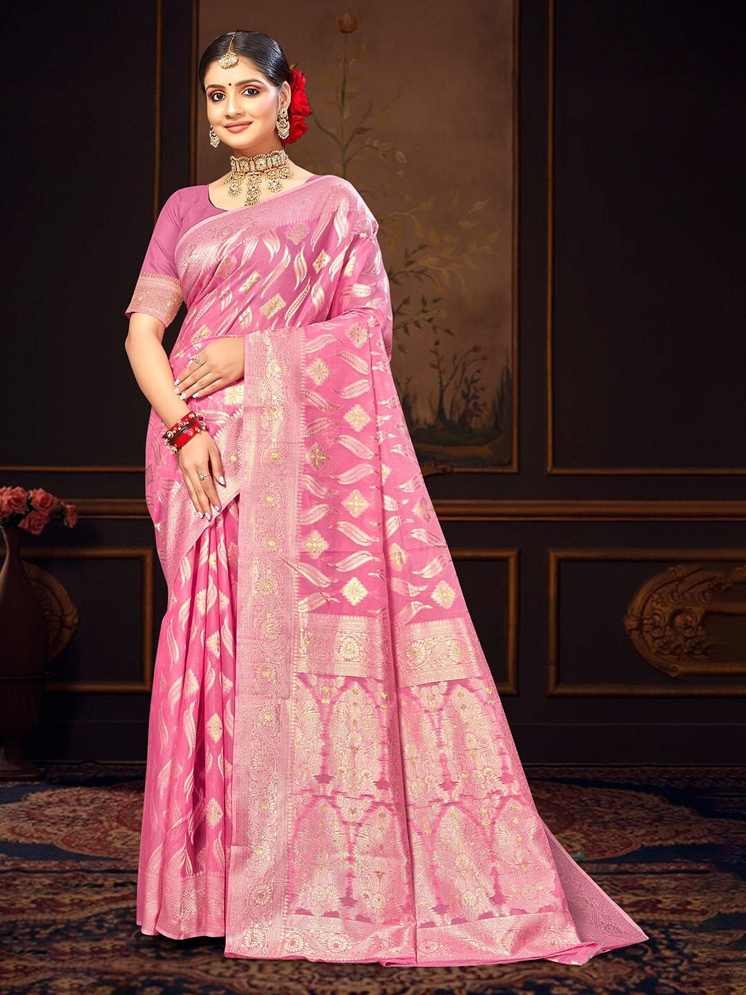 

Mitera Pink Ethnic Motifs Woven Design Zari Saree