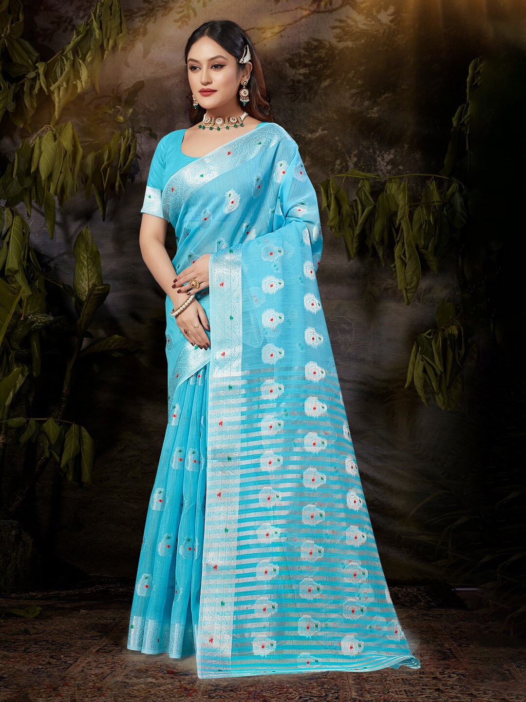 

Mitera Ethnic Motifs Woven Design Zari Saree, Blue