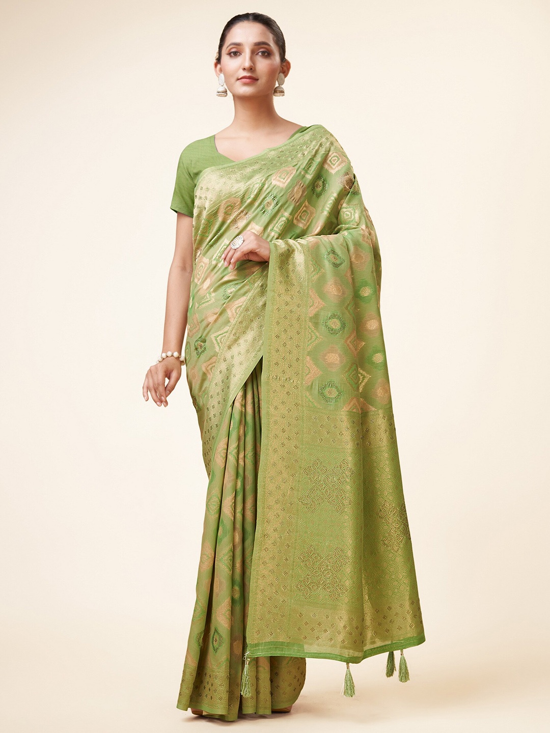 

Sweet smile Fab Woven Design Zari Saree, Green