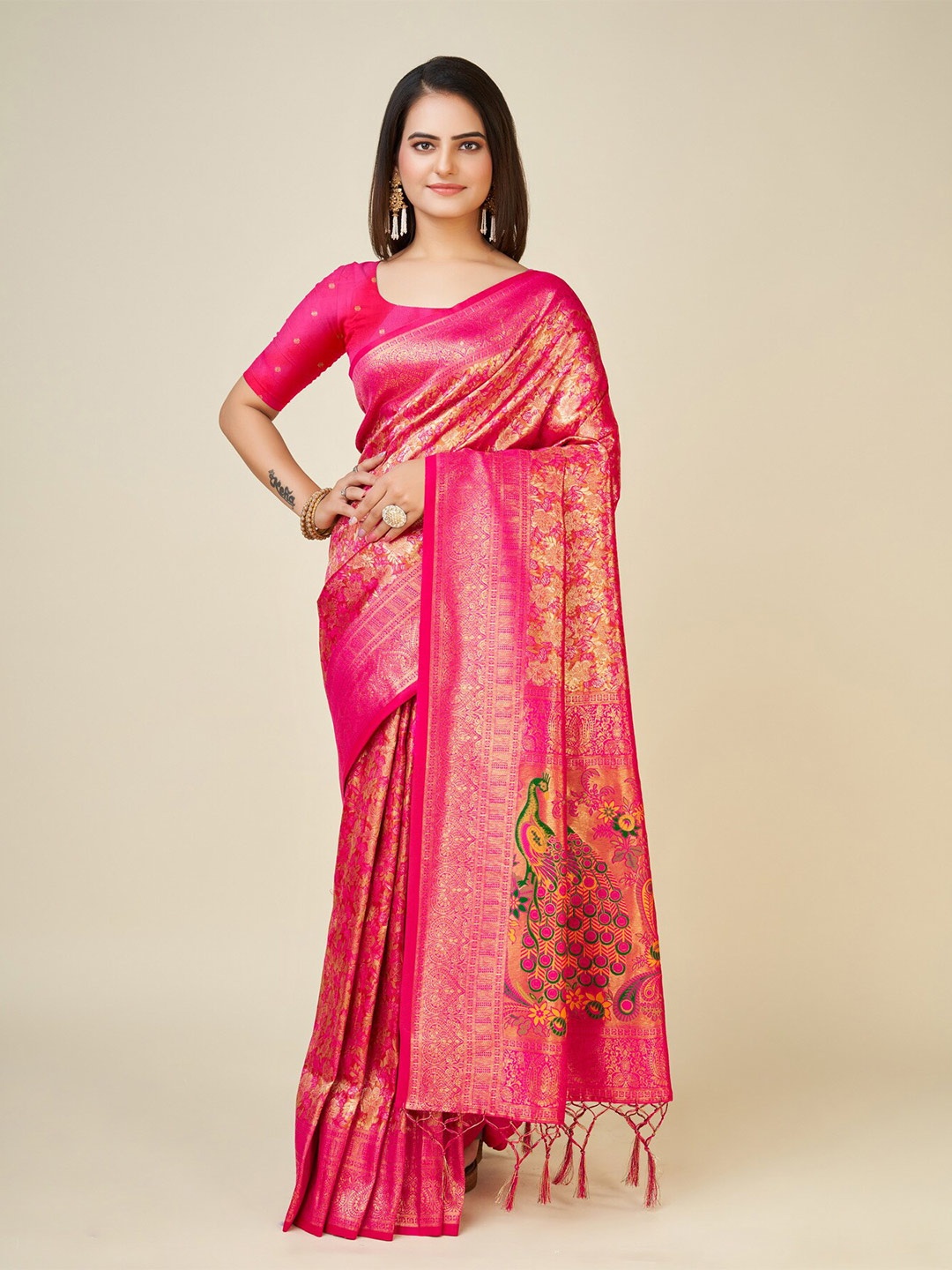 

Sweet smile Fab Floral Woven Design Zari Detail Saree, Pink