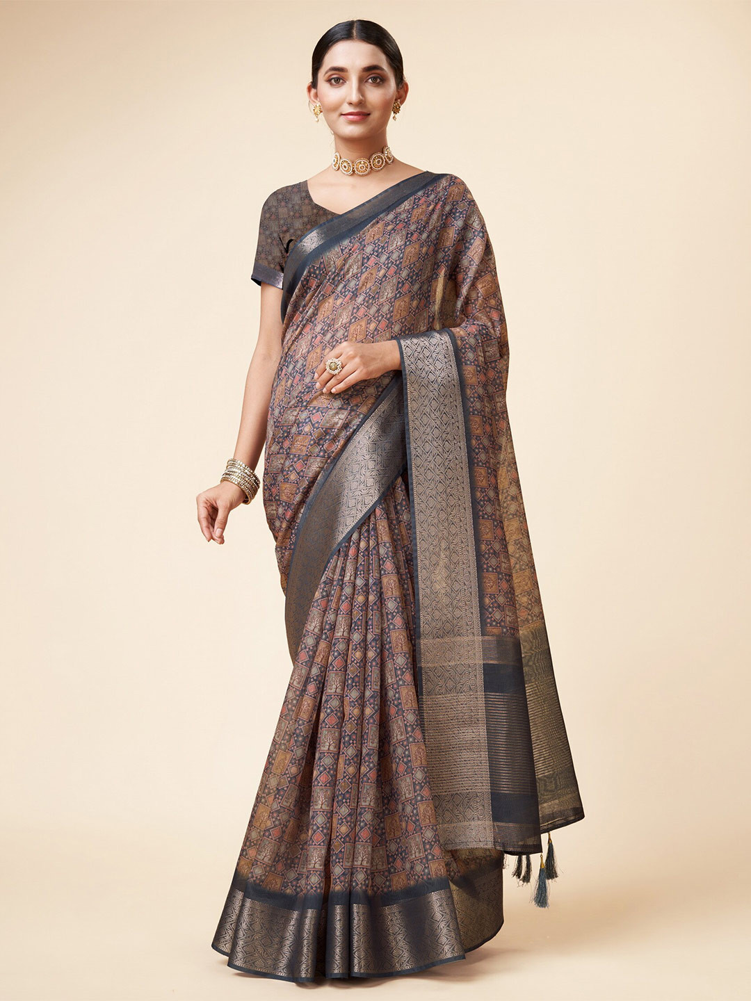 

Sweet smile Fab Geometric Printed Zari Organza Saree, Grey