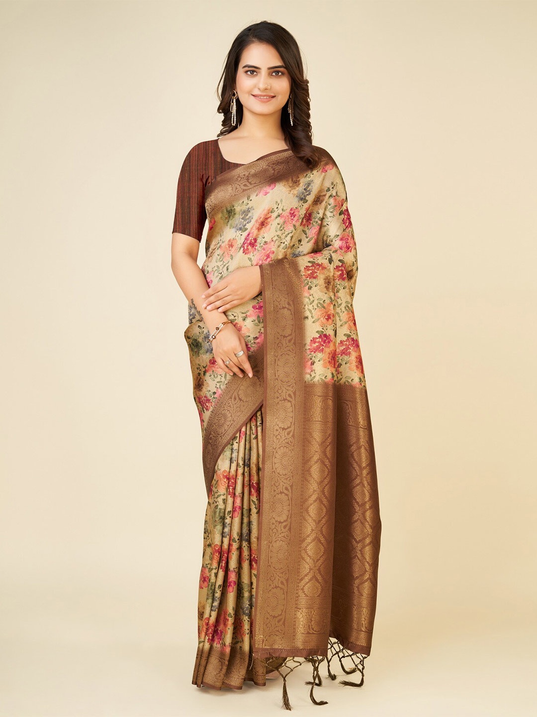 

Sweet smile Fab Floral Woven Design Zari Detail Saree, Beige
