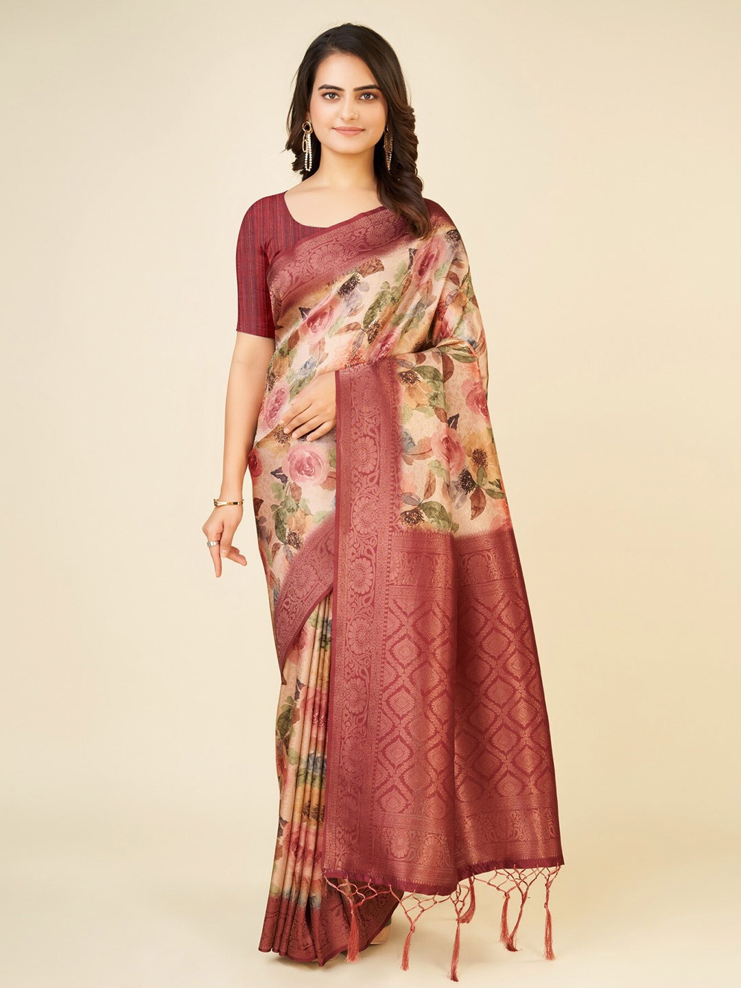 

Sweet smile Fab Floral Printed Zari Art Silk Saree, Cream