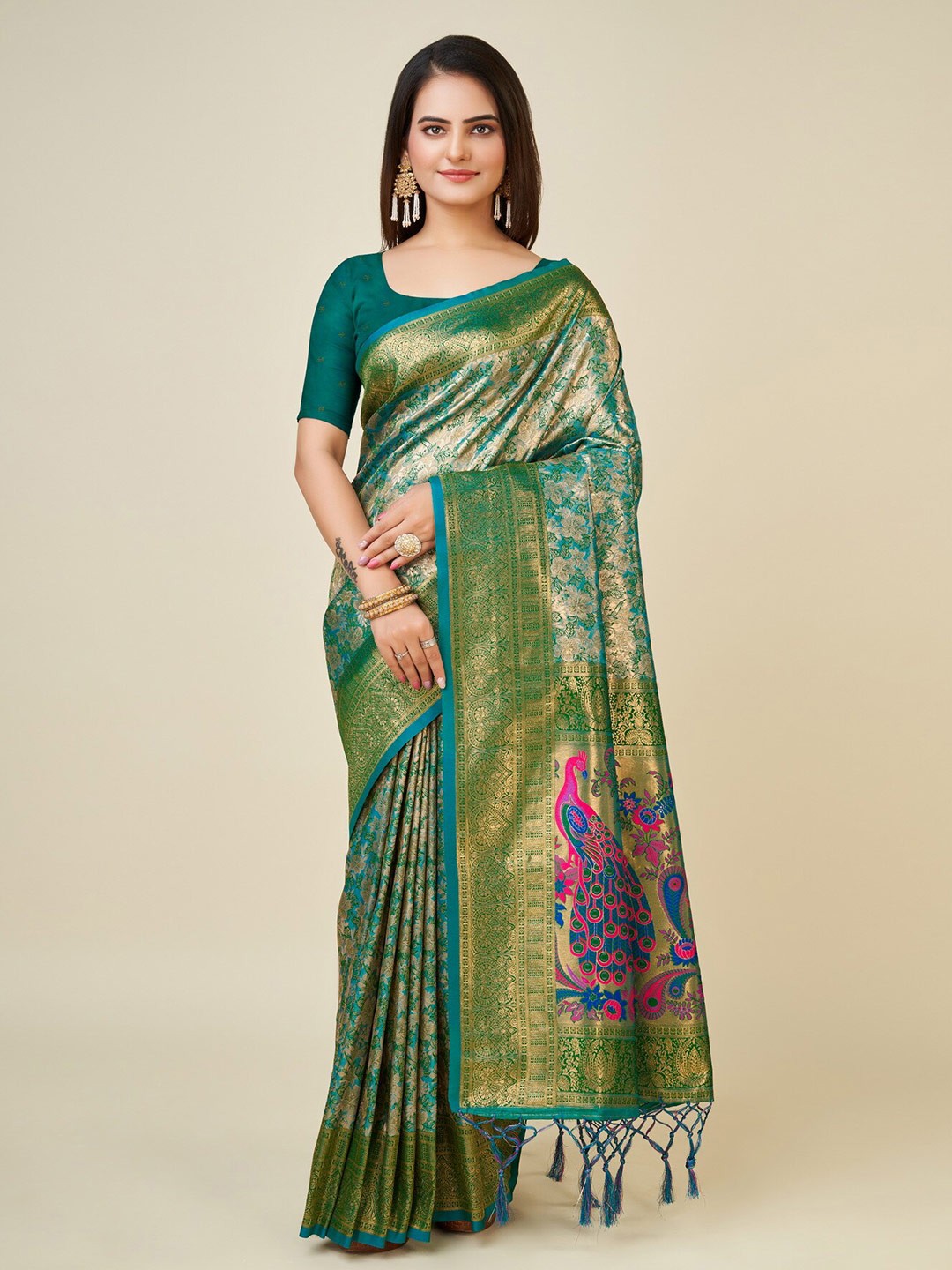 

Sweet smile Fab Ethnic Motif Woven Design Zari Kanjeevaram Saree, Green