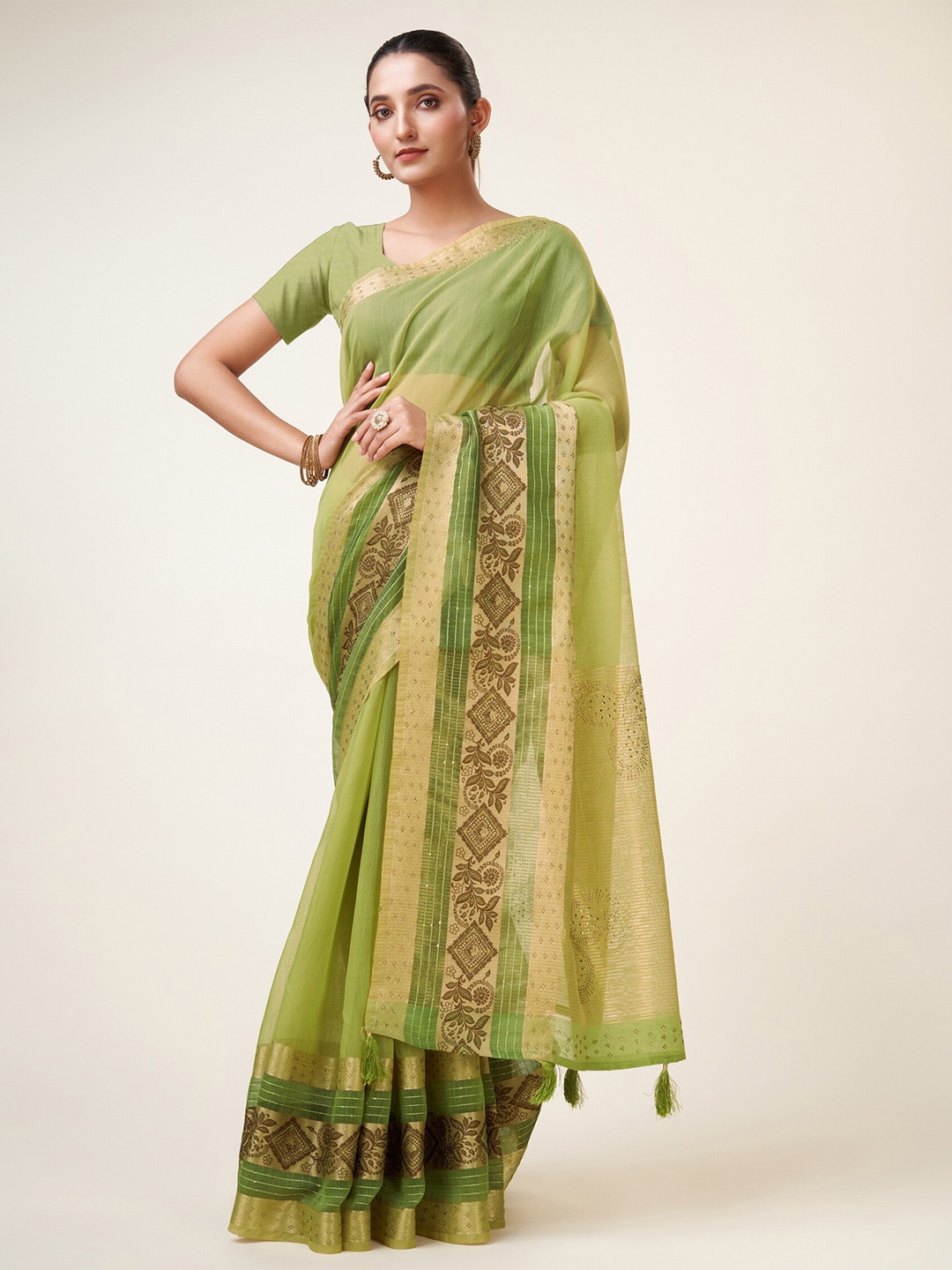 

Sweet smile Fab Woven Design Zari Saree, Green