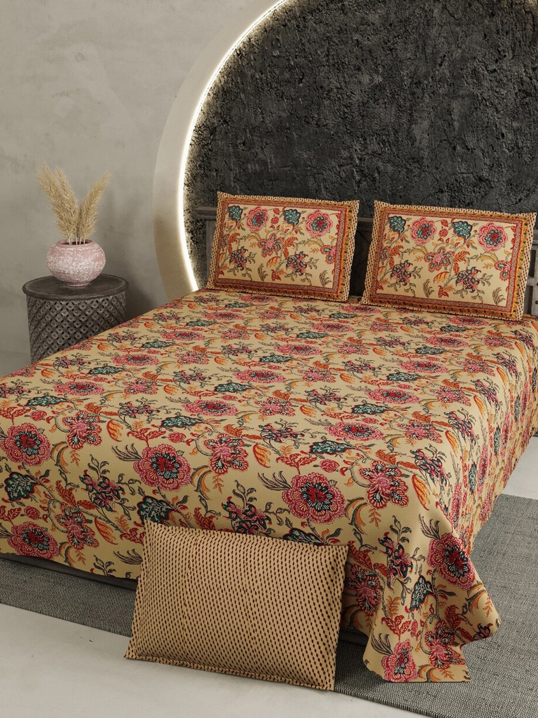 

JAIPUR PRIME Yellow & Red Floral Cotton 210 TC Super King Bedsheet With 2 Pillow Covers