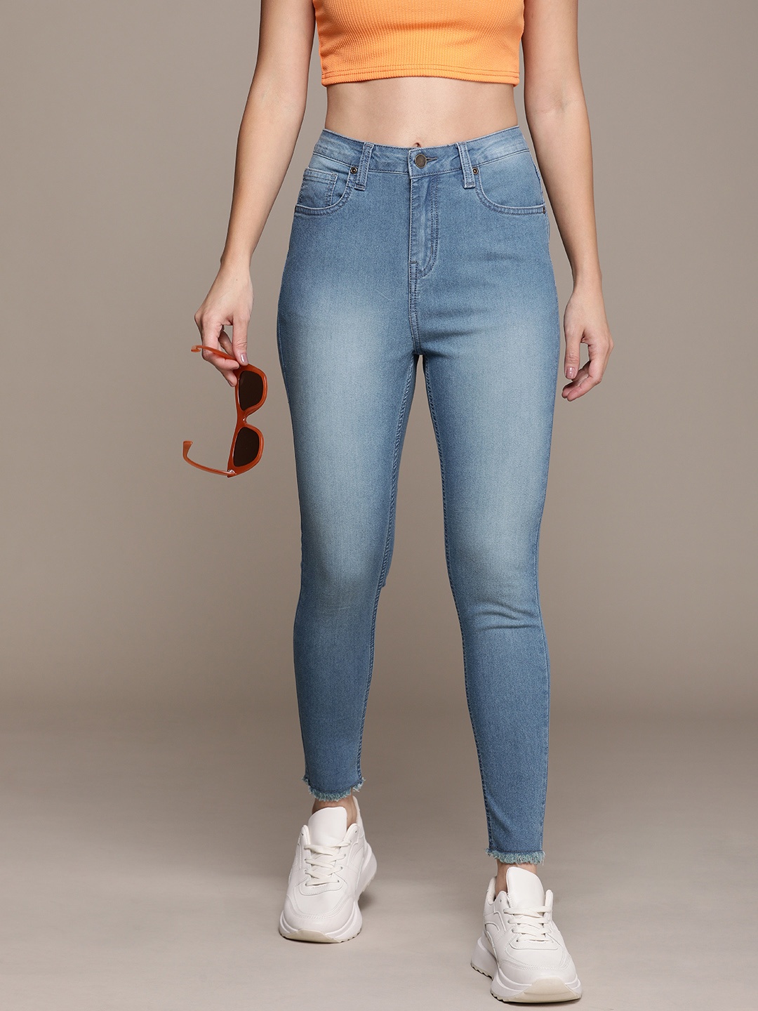 

Roadster Women Skinny Fit High-Rise Light Fade Stretchable Jeans, Blue