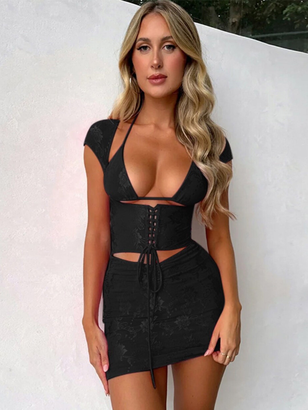 

StyleCast Black Floral Printed Crop Top & Skirt
