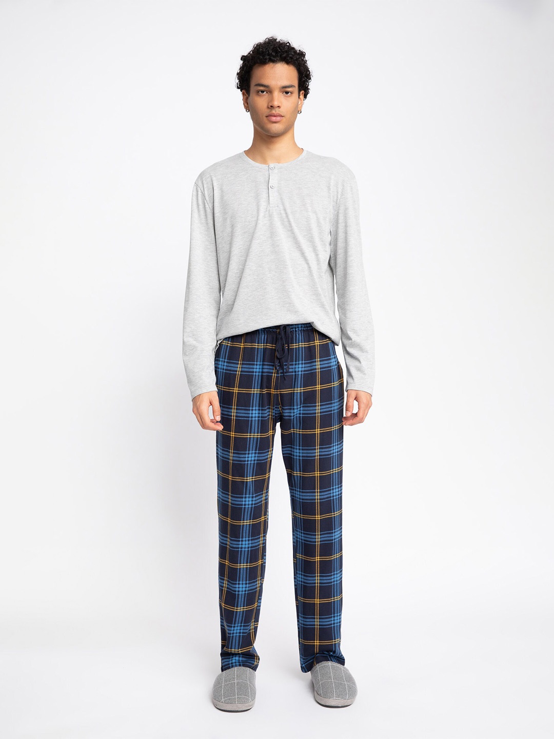 

DeFacto Round Neck T-shirt And Checked Pyjamas, Grey